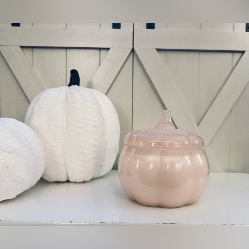 Better Homes & Gardens Salted Coconut Mahogany 3-Wick Glass Pumpkin 30oz Candle - Picture 11 of 13
